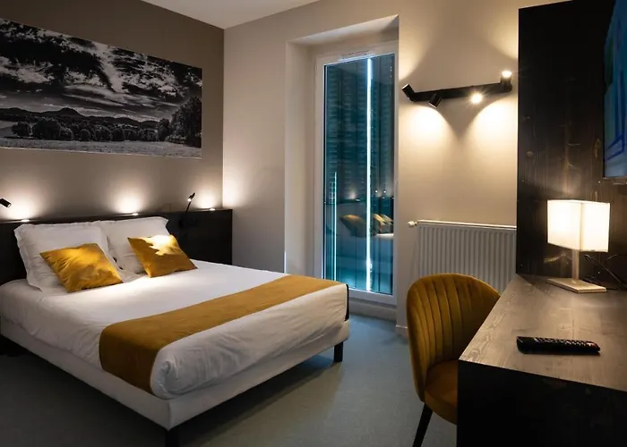 Le Geneve ラ・ブルブール