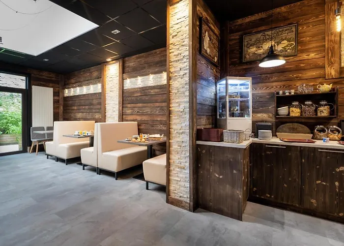 Отель Le Geneve