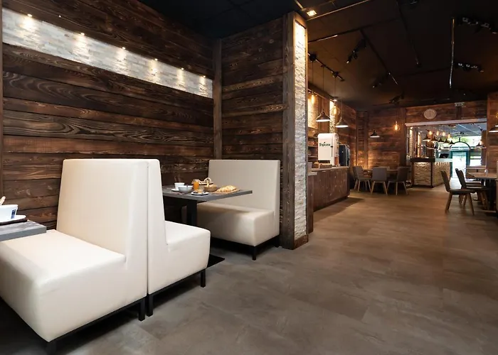 Le Geneve Ла-Бурбуль