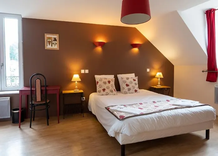 Le Geneve Отель