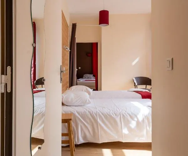 Le Geneve ラ・ブルブール