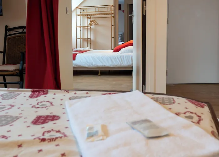 Le Geneve Ла-Бурбуль