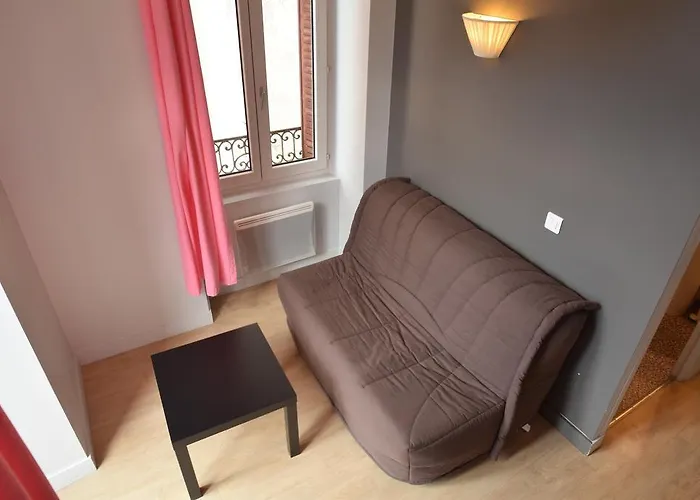 Le Geneve 2* ラ・ブルブール